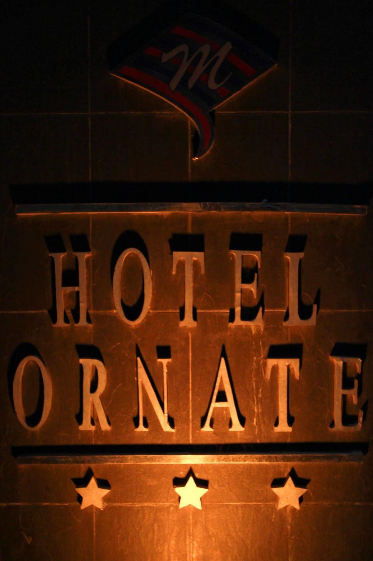 Hotel Ornate Дакка Екстер'єр фото